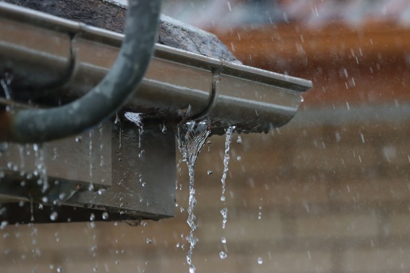 Leaking Gutter Repair in Sacramento, CA